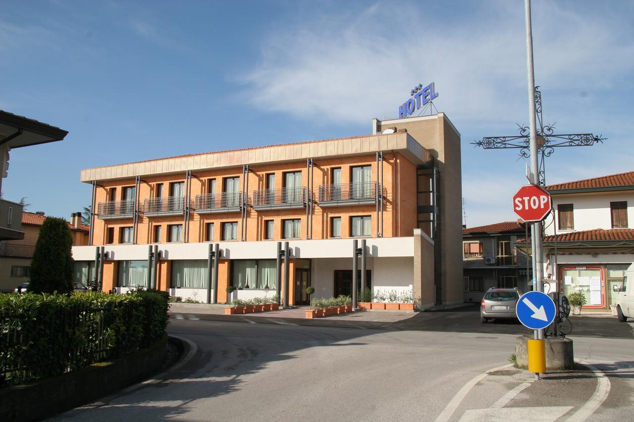 Hotel Alla Croce Negrisia Exterior photo